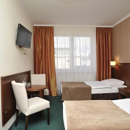 Hotel Lotos Woskrzenice Duze Eksteriør billede