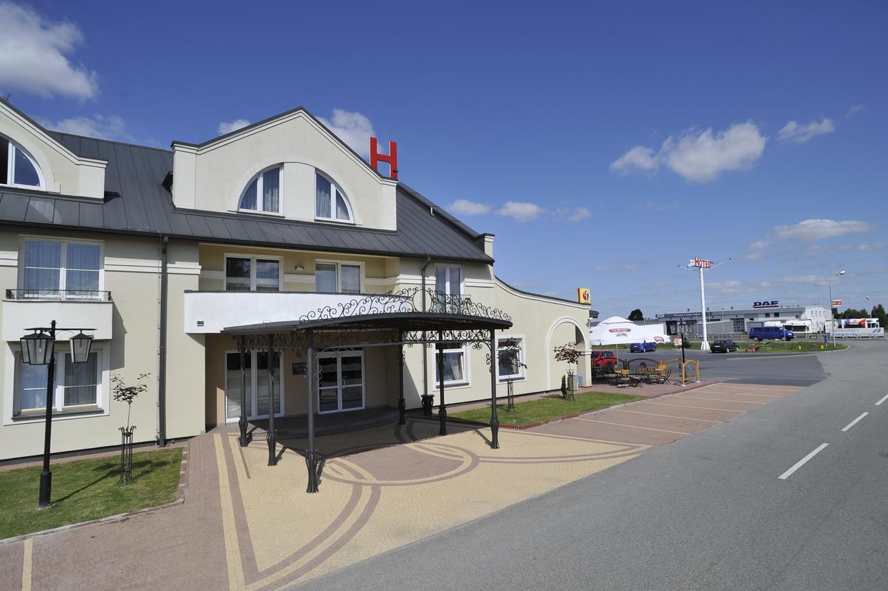 Hotel Lotos Woskrzenice Duze Eksteriør billede